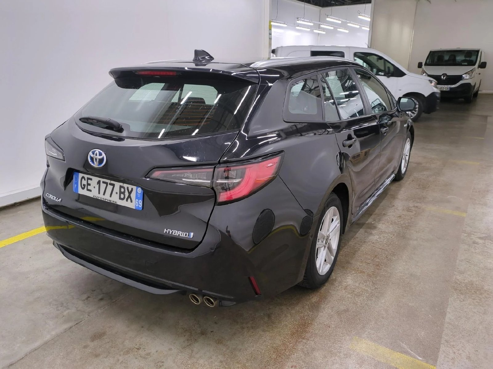 
								TOYOTA Corolla Touring Sports 184h Dynamic Business Stage Acad full									