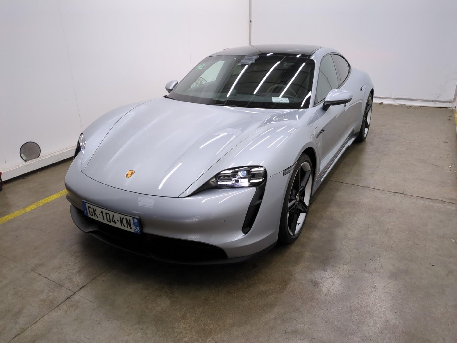 
								Porsche Taycan 79kWh BVA full									