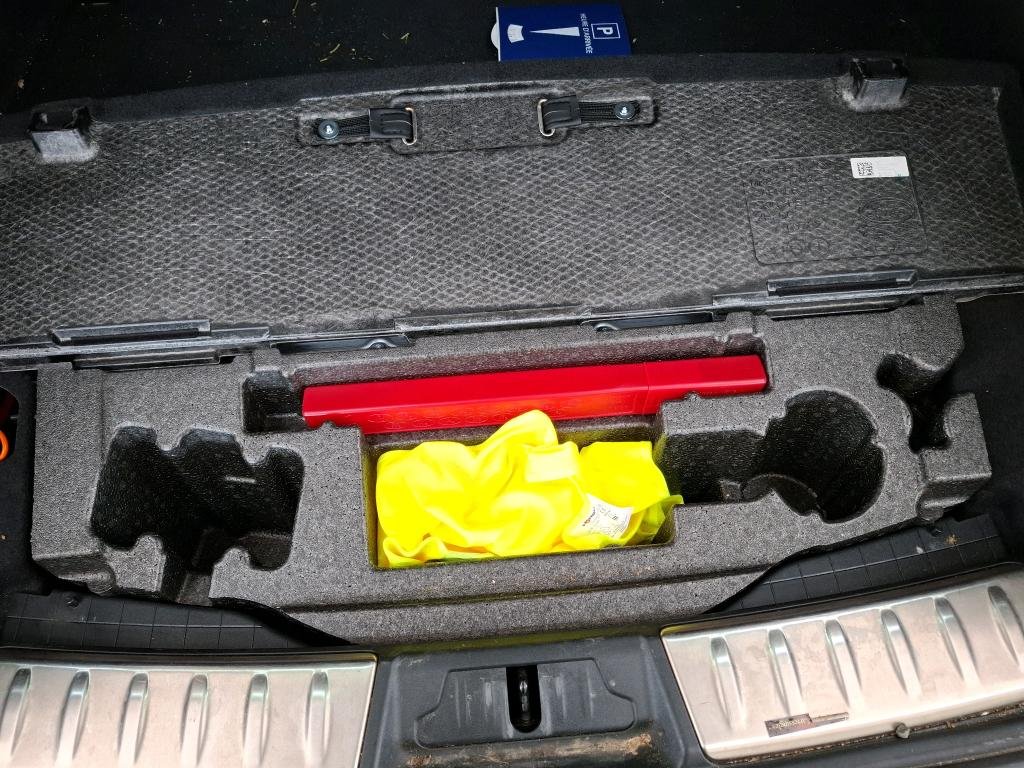 
								JAGUAR F-PACE / 5P / SUV P400e PHEV BVA 4×4 R-Dynamic SE full									