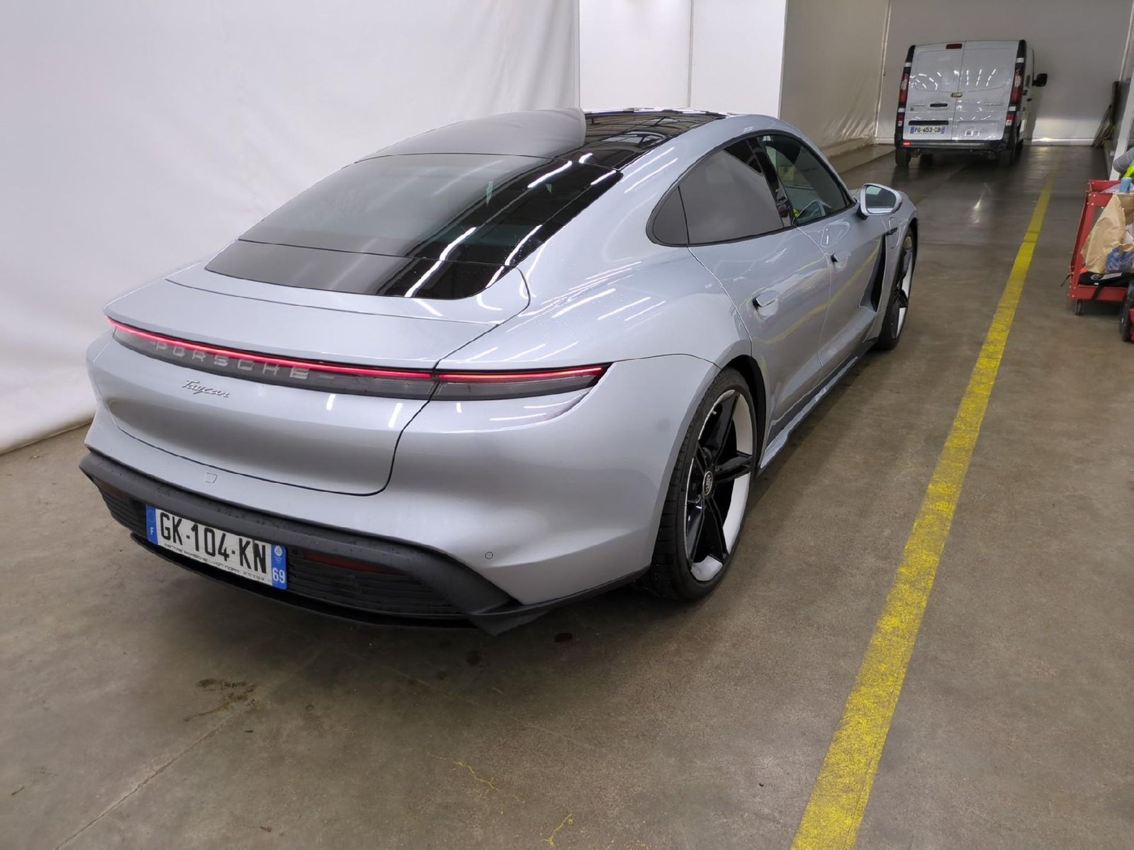 
								Porsche Taycan 79kWh BVA full									