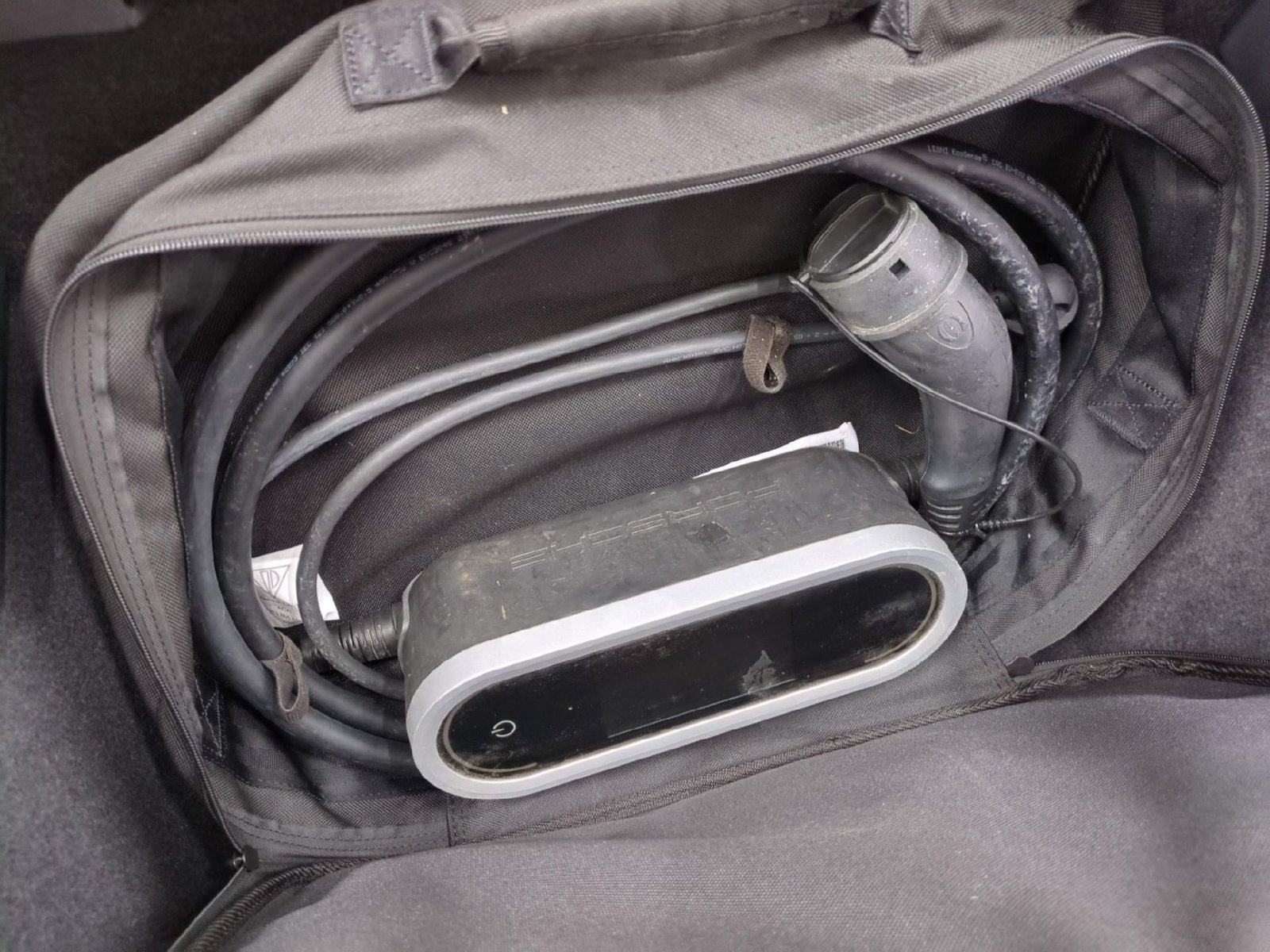 
								Porsche Taycan 79kWh BVA full									