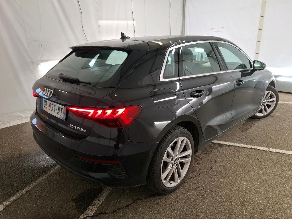 
								AUDI A3 Sportback 40 TFSI e 204 S Tronic Business Line full									