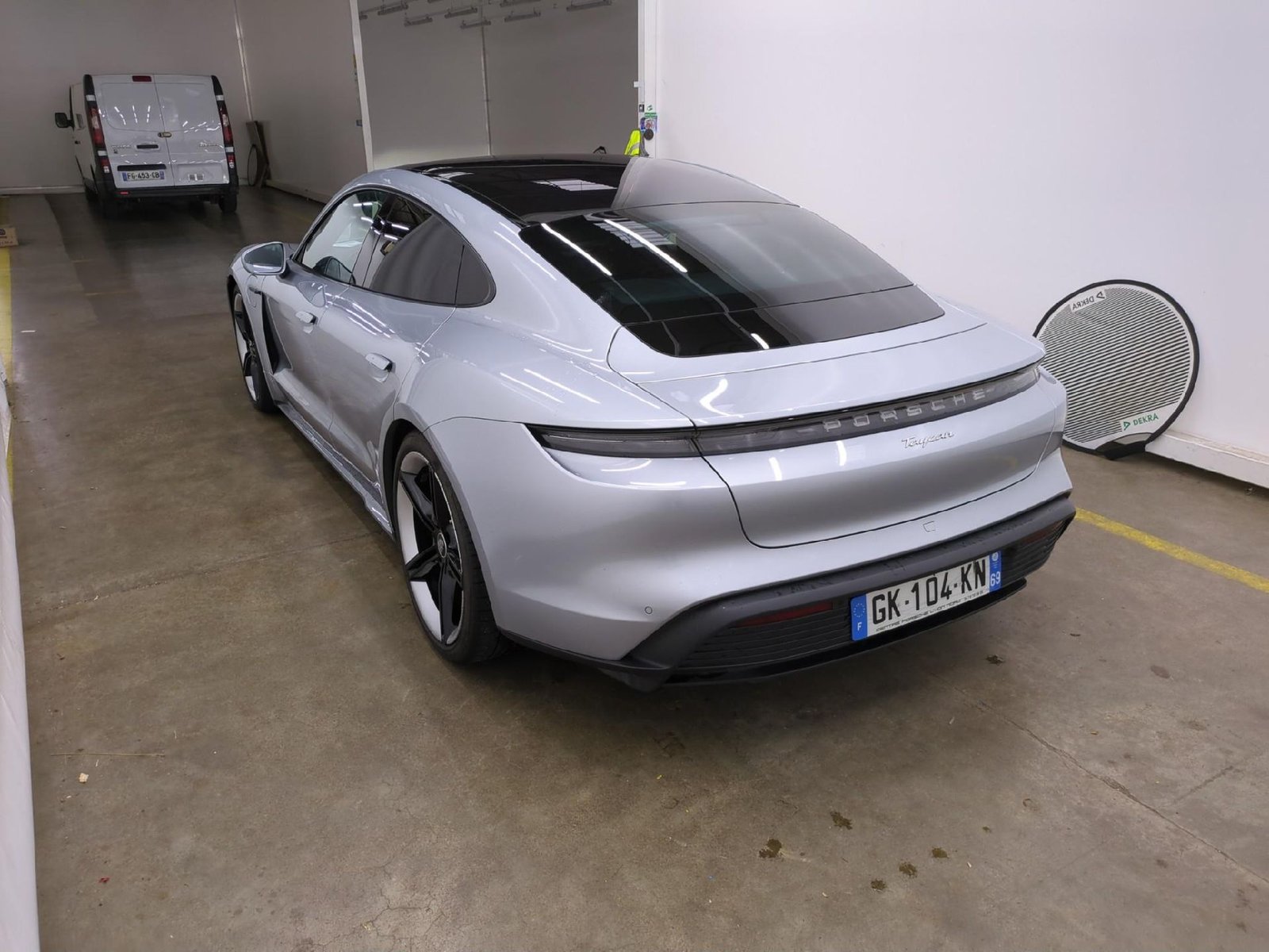 
								Porsche Taycan 79kWh BVA full									