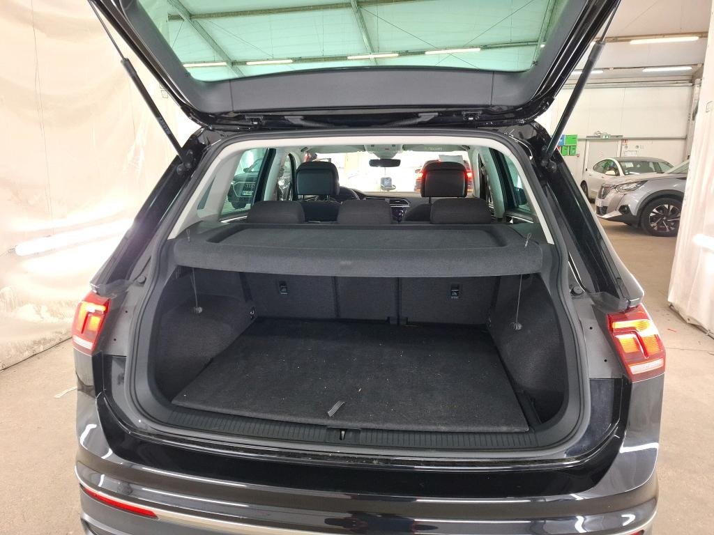 
								VOLKSWAGEN Tiguan 2.0 TDI 150 DSG7 Life Business full									