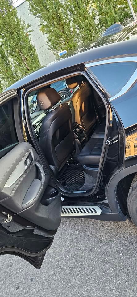 
								BMW X6 F16 xDrive 30d full									