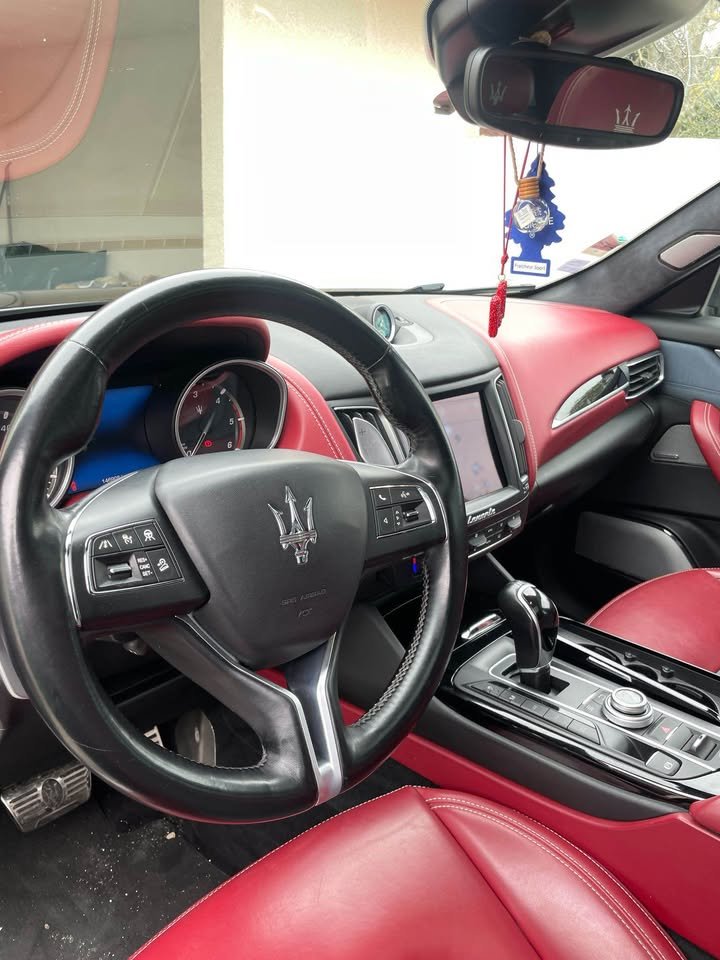 
								Maserati levante full									