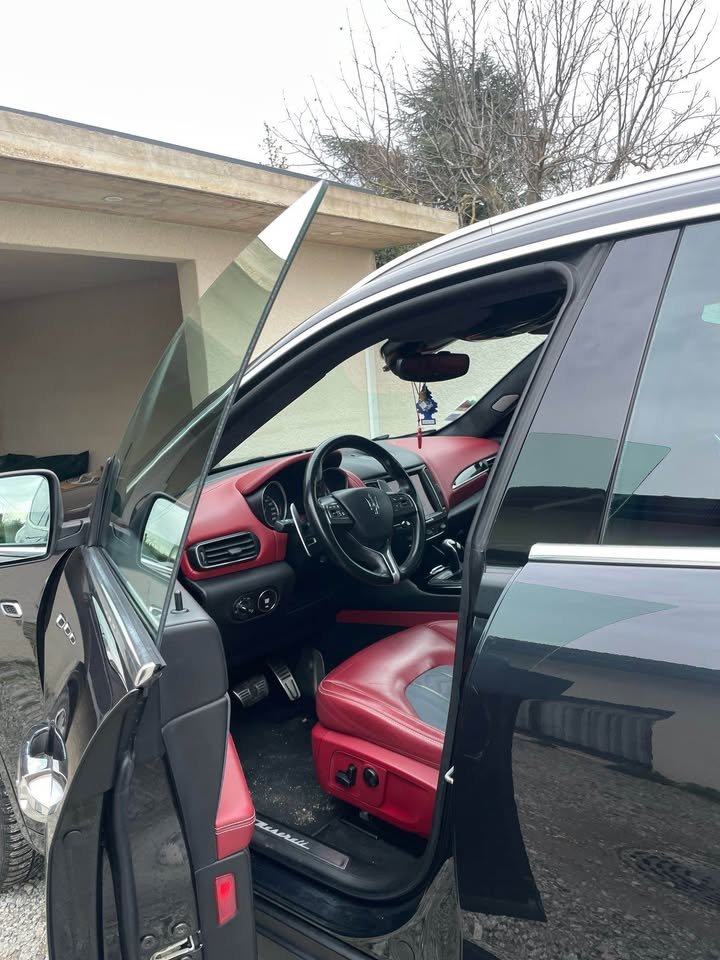 
								Maserati levante full									