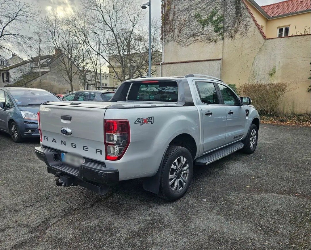 
								FORD RANGER III 3.2 TDCI 200 AUTO DOUBLE CAB WILDTRAK full									