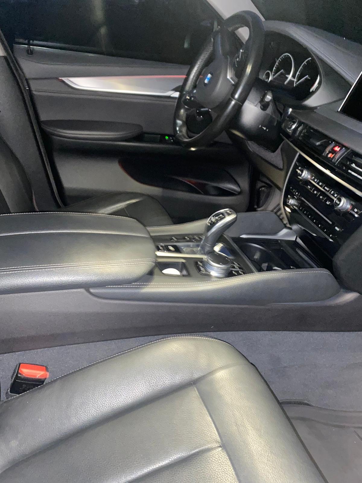 
								BMW X6 xDrive 30dA 258ch M Sport  Place 5  Euro 6 full									